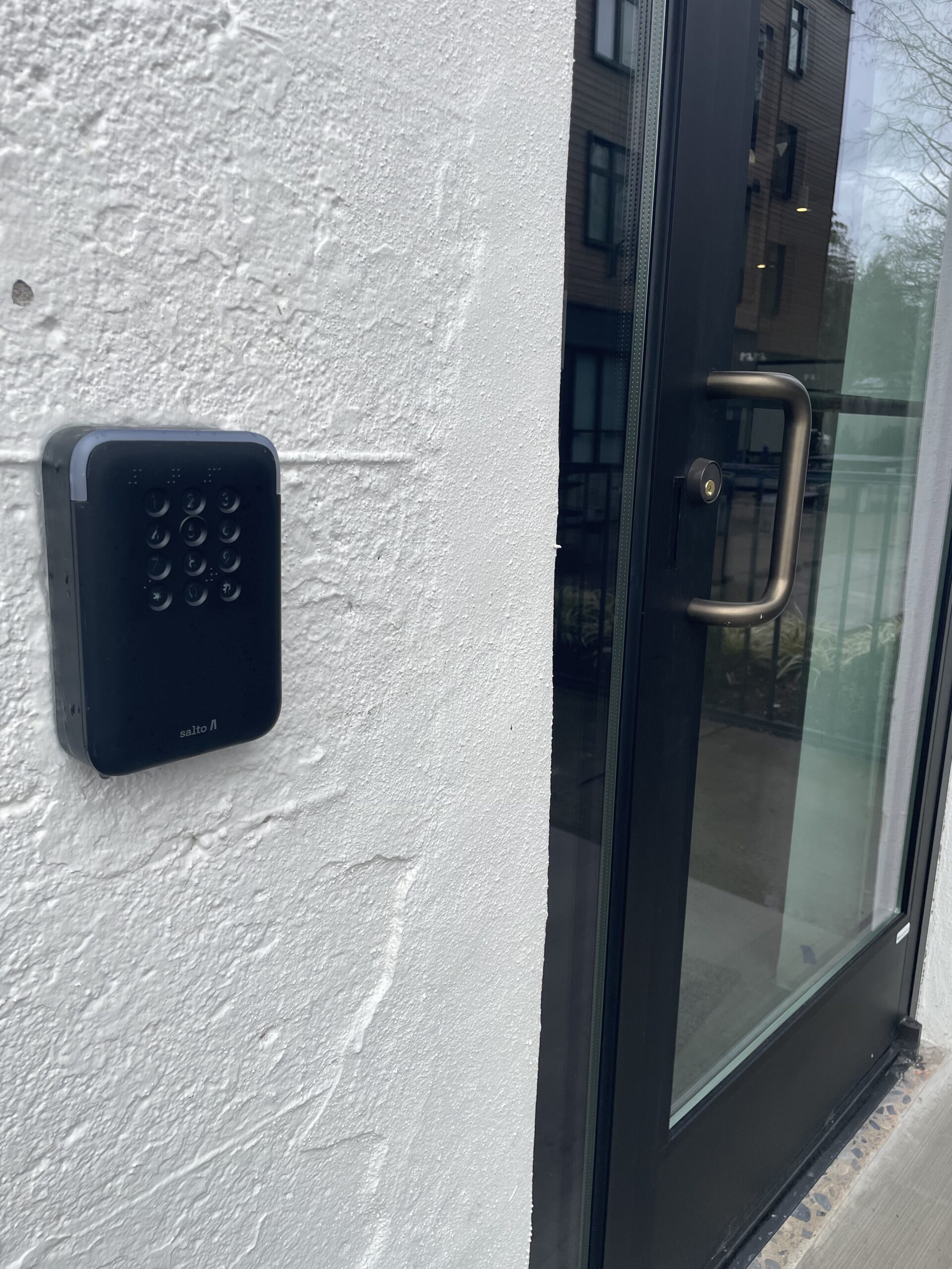 EDD0172F-BF5C-4F6B-A652-159FED1D7166